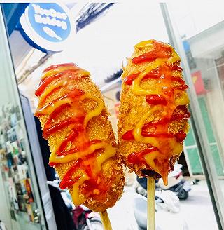 You One Hotdog - Phan Văn Trường - ảnh 3 you one hotdog - phan van truong - anh 3