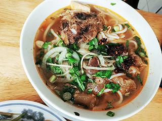 bún bò Huế 25k - ảnh 2 bun bo hue 25k - anh 2