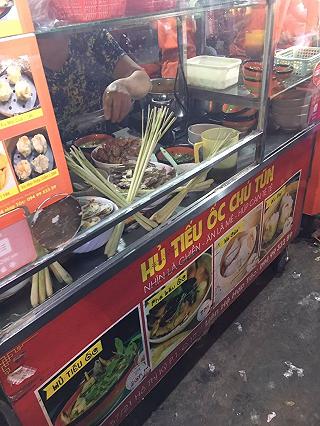 HỦ TÍU ỐC CHÚ TŨN ĂN LÀ HÚP CẠN NƯỚC ^^ - ảnh 3 hu tiu oc chu tun an la hup can nuoc ^^ - anh 3