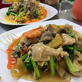 HỦ TIẾU XÀO - MÌ XÀO GIÒN siêu to khổng lồ only 40k 🍝 - ảnh 2 hu tieu xao - mi xao gion sieu to khong lo only 40k 🍝 - anh 2