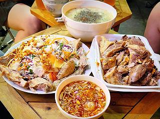 Quán Cháo Gỏi Vịt Ngày Bán Hơn 100🦆-Nhân Viên Chặt Thịt Khỏi cần tập Gym Chuột To Cuồn Cuộn - ảnh 3 quan chao goi vit ngay ban hon 100🦆-nhan vien chat thit khoi can tap gym chuot to cuon cuon - anh 3