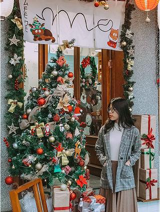 CÓ 1 NHẬT BẢN SIÊU XINH GIỮA CHỐN THÀNH PHỐ TẤP NẬP 🇯🇵 - ảnh 2 có 1 nhaôt bản siêu xinh giữa chốn thành phố tấp naôp 🇯🇵 - anh 2