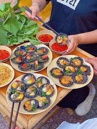 Thêm món mới gia nhập “Hội bóng đêm” BÁNH KHỌT TINH THAN TRE vừa xuất hiện Sài Gòn - ảnh 1 them mon moi gia nhap “hoi bong dem” banh khot tinh than tre vua xuat hien sai gon - anh 1
