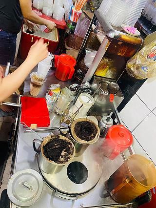 Quen mà lạ nhỉ - ảnh 1 quen ma la nhi - anh 1