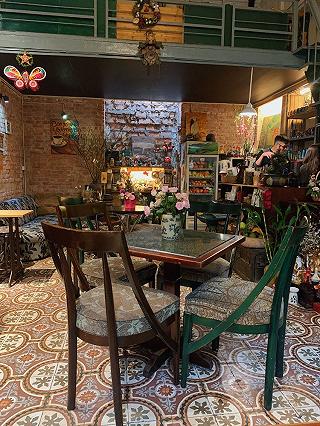 Quán cafe trong căn nhà Pháp cổ - ảnh 2 quan cafe trong can nha phap co - anh 2