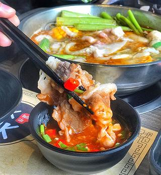 Buffet Lẩu 1 Người ăn từ A tới Z mệt nghỉ luôn mà chỉ có 146k!!! - ảnh 4 buffet lau 1 nguoi an tu a toi z met nghi luon ma chi co 146k!!! - anh 4