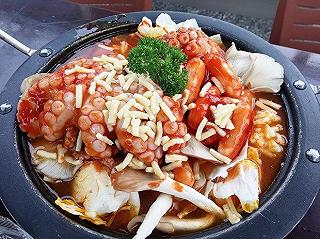 Quán bbq lọt khe nên thử hihi - ảnh 2 quan bbq lot khe nen thu hihi - anh 2