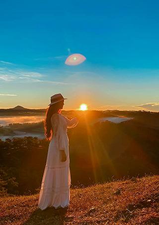 Nghe nói đây là đồi uyên ương hoặc là đồi cô dâu,Khứa tim biết bao nhiêu chàng trai,cô gái thế hệ FA, - ảnh 2 nghe nói dây là dồi uyên ương hoaŏc là dồi cô dâu,khua tim biet bao nhieu chang trai,co gai the he fa, - anh 2