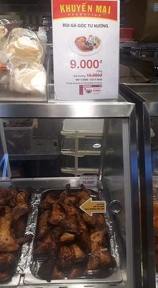 Đói quá mờ cmn mắt. Vô Aeon Bình Tân chỉ thấy giá 9k cho cái đùi gà chà bá mà ko thấy chữ /100g nhỏ xíu. - ảnh 1 doi qua mo cmn mat. vo aeon binh tan chi thay gia 9k cho cai dui ga cha ba ma ko thay chu /100g nho xiu. - anh 1