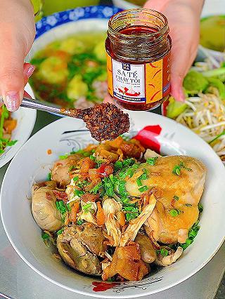 Hít hà quá xá đã SA TẾ NANA ăn kèm HỦ TIẾU GÀ lừng danh hơn 30 năm quận 4 - ảnh 1 hit ha qua xa da sa te nana an kem hu tieu ga lung danh hon 30 nam quan 4 - anh 1
