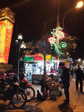 Lên Đà Lạt chơi mà lạnh quá thì biết phải làm sao??? - ảnh 2 len da lat choi ma lanh qua thi biet phai lam sao??? - anh 2