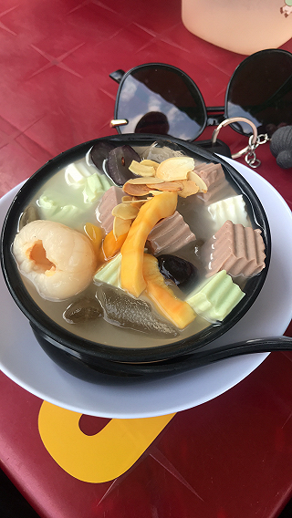 Thèm chè khúc bạch hãy đến "Chè Thái A Noy" - ảnh 4 them che khuc bach hay den "che thai a noy" - anh 4