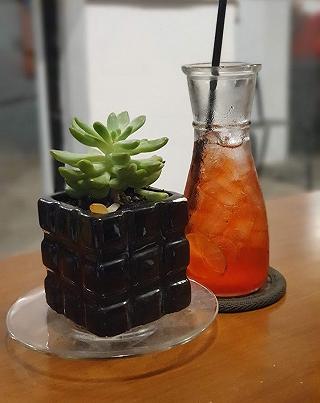 GURU COFFEE
- ảnh 1 guru coffee
- anh 1