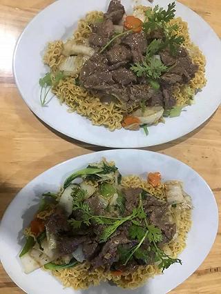 MÌ XÀO BÒ HUYỀN THOẠI - ảnh 2 mi xao bo huyen thoai - anh 2