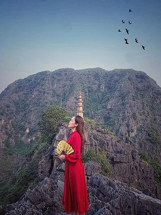 THANH XUÂN KHÔNG NÊN BỎ LỠ… - ảnh 2 thanh xuan khong nen bo lo… - anh 2