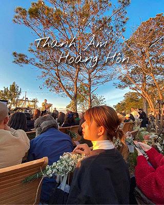 🌄 Nghe chú Đàm Vĩnh Hưng hát và ngắm Hoàng hôn Đà Lạt đẹp đến lạ ở Lululola Coffee+ - ảnh 3 🌄 nghe chu dam vinh hung hat va ngam hoang hon da lat dep den la o lululola coffee+ - anh 3
