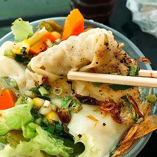 Trưa nay muốn ăn thanh đạm thôi nên chọn Hủ tiếu chay - ảnh 1 trua nay muon an thanh dam thoi nen chon hu tieu chay - anh 1