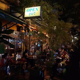 Chiêu Cafe Sách - ảnh 2 chieu cafe sach - anh 2