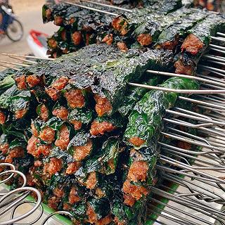 BẮT TREND BÚN NEM NƯỚNG SIÊU TO KHỔNG LỒ HIẾM CÓ KHÓ TÌM - ảnh 3 bat trend bun nem nuong sieu to khong lo hiem co kho tim - anh 3