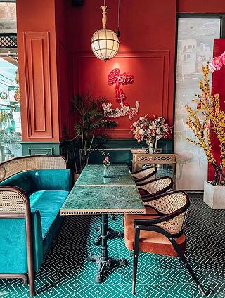 TRẢI NGHIỆM TIỆC ÂU TRANG NHÃ PHONG CÁCH TRUNG ĐÔNG ✨ - ảnh 1 trai nghiem tiec au trang nha phong cach trung dong ✨ - anh 1