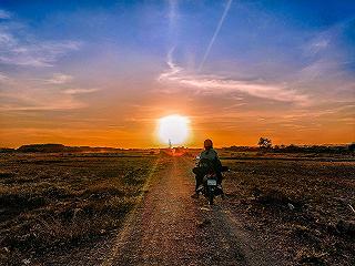 Review thêm một điểm cắm trại lý tưởng trong mùa dịch này cho mọi người tham khảo: Bàu Trắng. - ảnh 2 review them mot diem cam trai ly tuong trong mua dich nay cho moi nguoi tham khao: bau trang. - anh 2