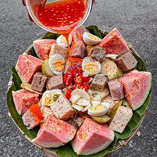 Tré trộn topping heo quay độc lạ ở quận 10 - ảnh 1 tre tron topping heo quay doc la o quan 10 - anh 1