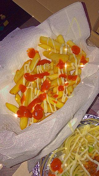 Thèm Burger và Mì Ý nhưng lười đi mua quá:(( - ảnh 2 them burger va mi y nhung luoi di mua qua:(( - anh 2