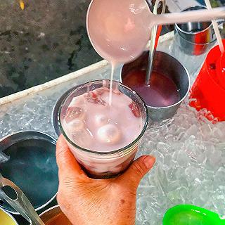“Đặc sản” không đâu có - SỮA NGŨ VỊ CÔ LIÊN béo ngậy thơm ngon gần 2 thập kỉ gây u mê giới trẻ - ảnh 4 “dac san” khong dau co - sua ngu vi co lien beo ngay thom ngon gan 2 thap ki gay u me gioi tre - anh 4