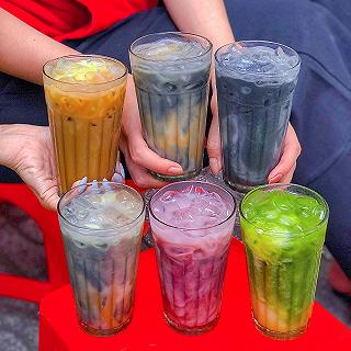 “Đặc sản” không đâu có - SỮA NGŨ VỊ CÔ LIÊN béo ngậy thơm ngon gần 2 thập kỉ gây u mê giới trẻ - ảnh 1 “dac san” khong dau co - sua ngu vi co lien beo ngay thom ngon gan 2 thap ki gay u me gioi tre - anh 1