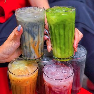 “Đặc sản” không đâu có - SỮA NGŨ VỊ CÔ LIÊN béo ngậy thơm ngon gần 2 thập kỉ gây u mê giới trẻ - ảnh 2 “dac san” khong dau co - sua ngu vi co lien beo ngay thom ngon gan 2 thap ki gay u me gioi tre - anh 2