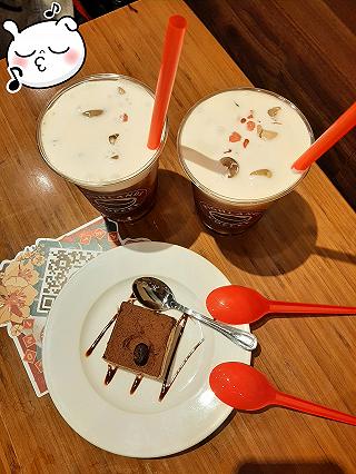 Trà Sen Vàng - Món quen thuộc khi đến Highland 💖 - ảnh 2 tra sen vang - mon quen thuoc khi den highland 💖 - anh 2