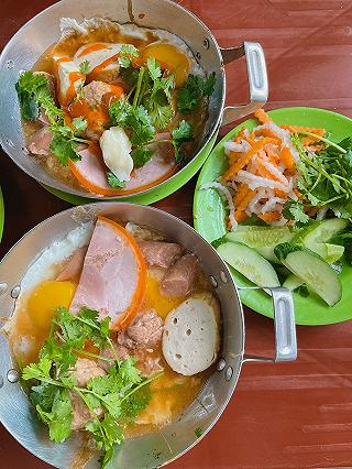 ĂN SÁNG BÁNH MÌ CHẢO SIÊU CHẤT LƯỢNG GIỮA QUẬN 1 - ảnh 4 an sang banh mi chao sieu chat luong giua quan 1 - anh 4