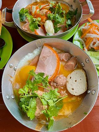ĂN SÁNG BÁNH MÌ CHẢO SIÊU CHẤT LƯỢNG GIỮA QUẬN 1 - ảnh 5 an sang banh mi chao sieu chat luong giua quan 1 - anh 5