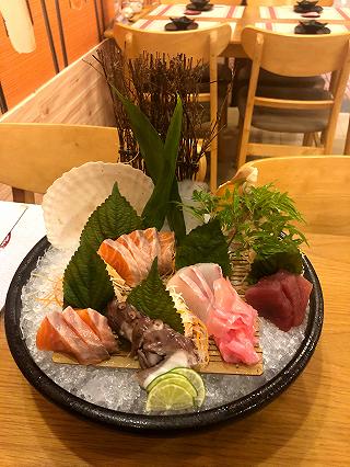 Quán sushi ở Gò Vấp - ảnh 2 quan sushi o go vap - anh 2