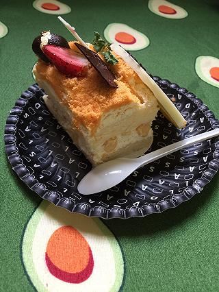 Bánh kem - ảnh 1 banh kem - anh 1