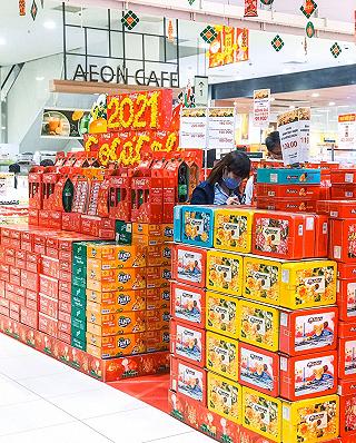 LƯỢN MỘT VÒNG SIÊU THỊ AEON CÁI TỰ NHIÊN THẤY TẾT VỀ TỚI BUÔN LÀNG RỒI!!! 🤣🤣🤣 - ảnh 3 luon mot vong sieu thi aeon cai tu nhien thay tet ve toi buon lang roi!!! 🤣🤣🤣 - anh 3