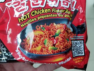 MÌ CAY SAMYANG VỊ GÀ MỚI TOANH CAY XÉ LƯỠI - ảnh 2 mi cay samyang vi ga moi toanh cay xe luoi - anh 2