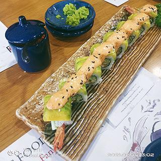 Sushi Haru - Quán ăn kinh điển của mọi giới trẻ - ảnh 5 sushi haru - quan an kinh dien cua moi gioi tre - anh 5