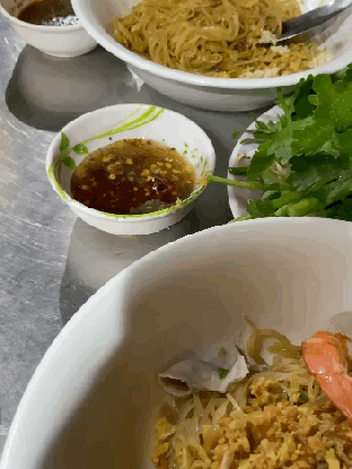 Chiếc Hủ Tiếu Nam Vang Thơm Ngon - ảnh 1 chiec hu tieu nam vang thom ngon - anh 1