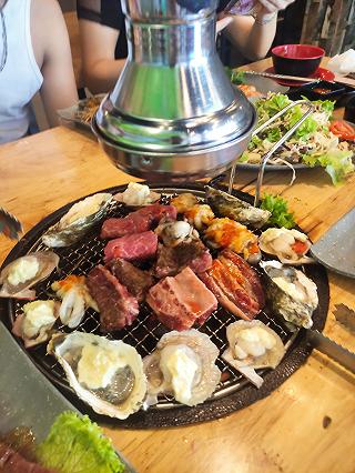 Buffet Trại Bò BBQ Không gì để bàn cãi - ảnh 2 buffet trai bo bbq khong gi de ban cai - anh 2