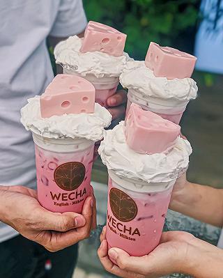 Rủ hội chị em độc thân dzui tánh trải lòng 8/3 bên chiếc trà sữa kem dâu 🍓 kèm cục phô mai dâu 🤤 - ảnh 5 ru hoi chi em doc than dzui tanh trai long 8/3 ben chiec tra sua kem dau 🍓 kem cuc pho mai dau 🤤 - anh 5
