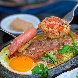 Check-in Quán Bò Né Xíu Mại Sài Gòn tân thời Nhận ngay sốt trứng muối gây đê mê thực sự! - ảnh 1 check-in quán bò né xíu maoi sài gòn tân thời nhaôn ngay sốt trứng muối gây dê mê thưoc sưo! - anh 1