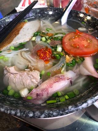 Bún chả cá Nha Trang Yến - Dân địa phương: “Gần chuẩn vị” - ảnh 2 bun cha ca nha trang yen - dan dia phuong: “gan chuan vi” - anh 2