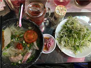 Bún chả cá Nha Trang Yến - Dân địa phương: “Gần chuẩn vị” - ảnh 1 bun cha ca nha trang yen - dan dia phuong: “gan chuan vi” - anh 1