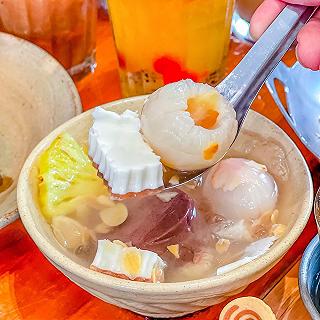 Cả một Sài Gòn giờ đây thu bé lại vừa bằng một Zoc Zoc - Street Coffee&Juice - ảnh 5 cả moôt sài gòn giờ dây thu bé laoi vừa bằng moôt zoc zoc - street coffee&juice - anh 5