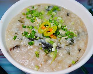 cháo trứng bắc thảo kiểu Quảng Châu - ảnh 2 chao trung bac thao kieu quang chau - anh 2