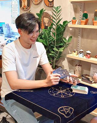 CÓ MỘT QUÁN CAFE ĐẬM CHẤT MỸ THUẬT GIỮA LÒNG SÀI GÒN - ảnh 6 co mot quan cafe dam chat my thuat giua long sai gon - anh 6