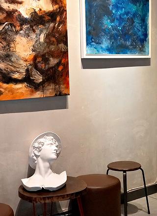 CÓ MỘT QUÁN CAFE ĐẬM CHẤT MỸ THUẬT GIỮA LÒNG SÀI GÒN - ảnh 3 co mot quan cafe dam chat my thuat giua long sai gon - anh 3