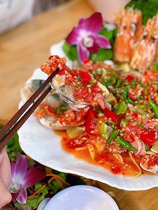 Đỉnh cao nhà hàng gia đình với vô số món ngon từ món nướng đến hải sản tươi rói, chế biến hấp dẫn, siêu bắt mắt - ảnh 4 dinh cao nha hang gia dinh voi vo so mon ngon tu mon nuong den hai san tuoi roi, che bien hap dan, sieu bat mat - anh 4