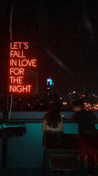 Hệ mê chill rooftop, khoái uống rịu thì ghé đây nhe. - ảnh 2 he me chill rooftop, khoai uong riu thi ghe day nhe. - anh 2